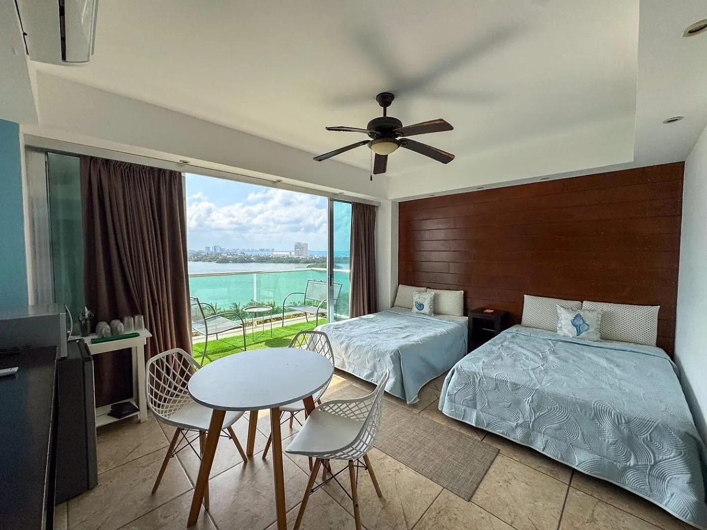 Apt With Balcony, Beach Access & Comfort, Pool Cancún